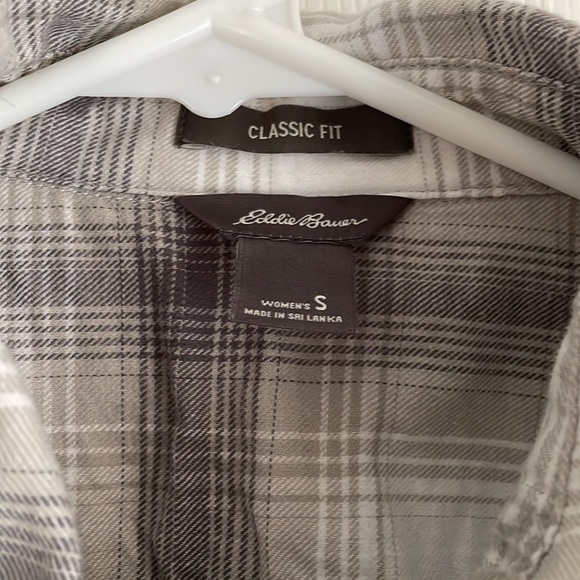 Eddie Bauer Classic Fit Lightweight Flannel - Picture 7 of 13